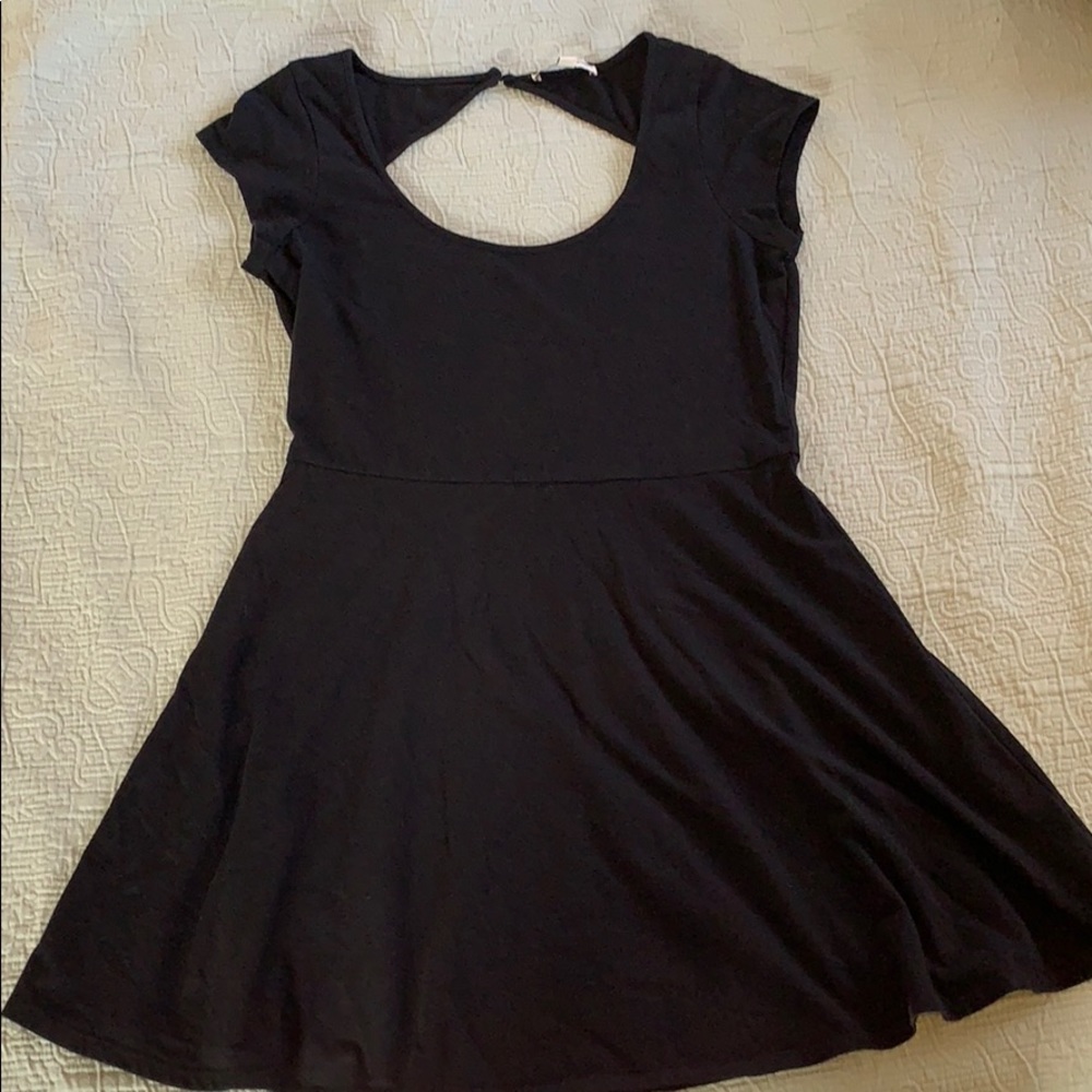 Black key hole dress